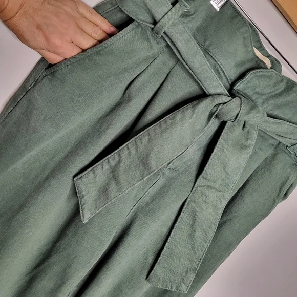 Sézane Paris Austin Cargo Green Paperbag Cut High Waisted Pant EU 44 / US 12 - Picture 5 of 16
